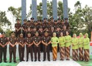 Peringatan HBA ke-64 dan HUT IAD XXIV 2024, Kejari Murung Raya Ziarah ke Makam Pahlawan