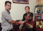 Dewan Mura Susilo Bantu Warga Dapatkan Buku Nikah