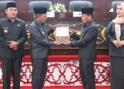 Pemkab Murung Raya Serahkan Tiga Naskah Raperda