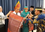 Wabup Mura Terima Tanda Penghargaan Marga Lumban Gaol Kalimantan Tengah